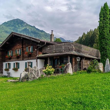 Rustic Farmhouse With Sauna In Bramberg Neukirchen am Großvenediger エクステリア 写真